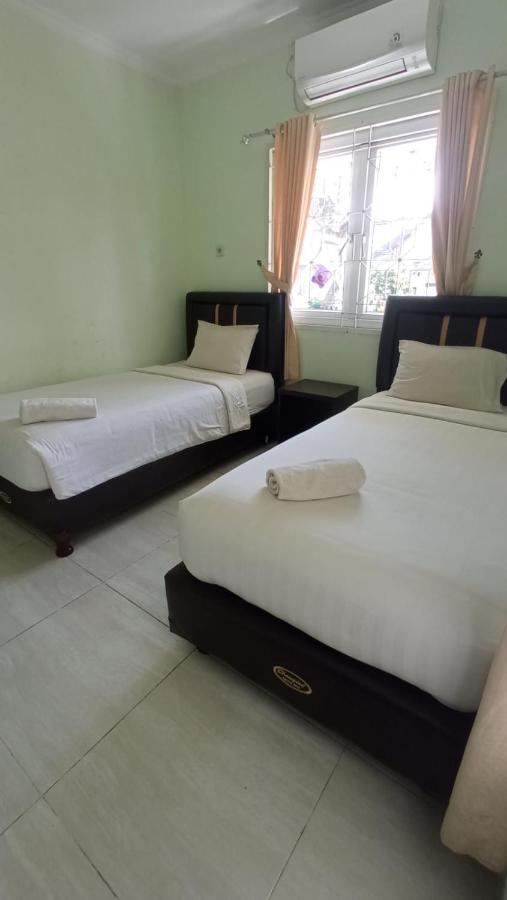 Hotel Aquina House Bogor Exterior foto